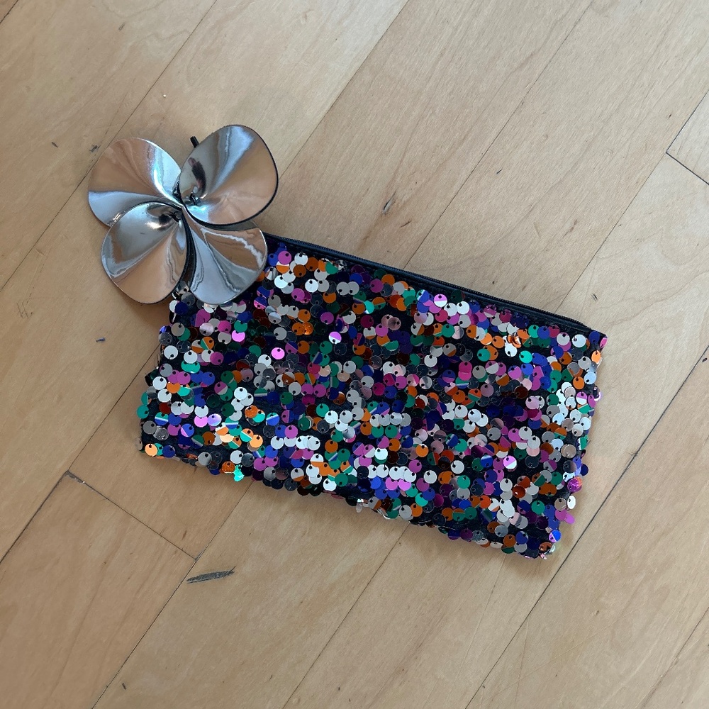 MAC: makeup bag NWOT